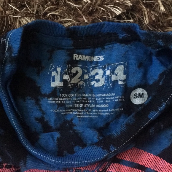 Ramones Band shirt - Picture 2 of 3